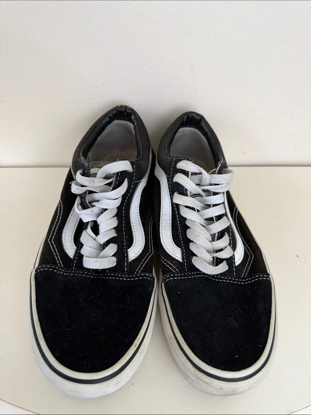 (2396) Vans Black and White Old Skool Sneakers, Size: 7.5
